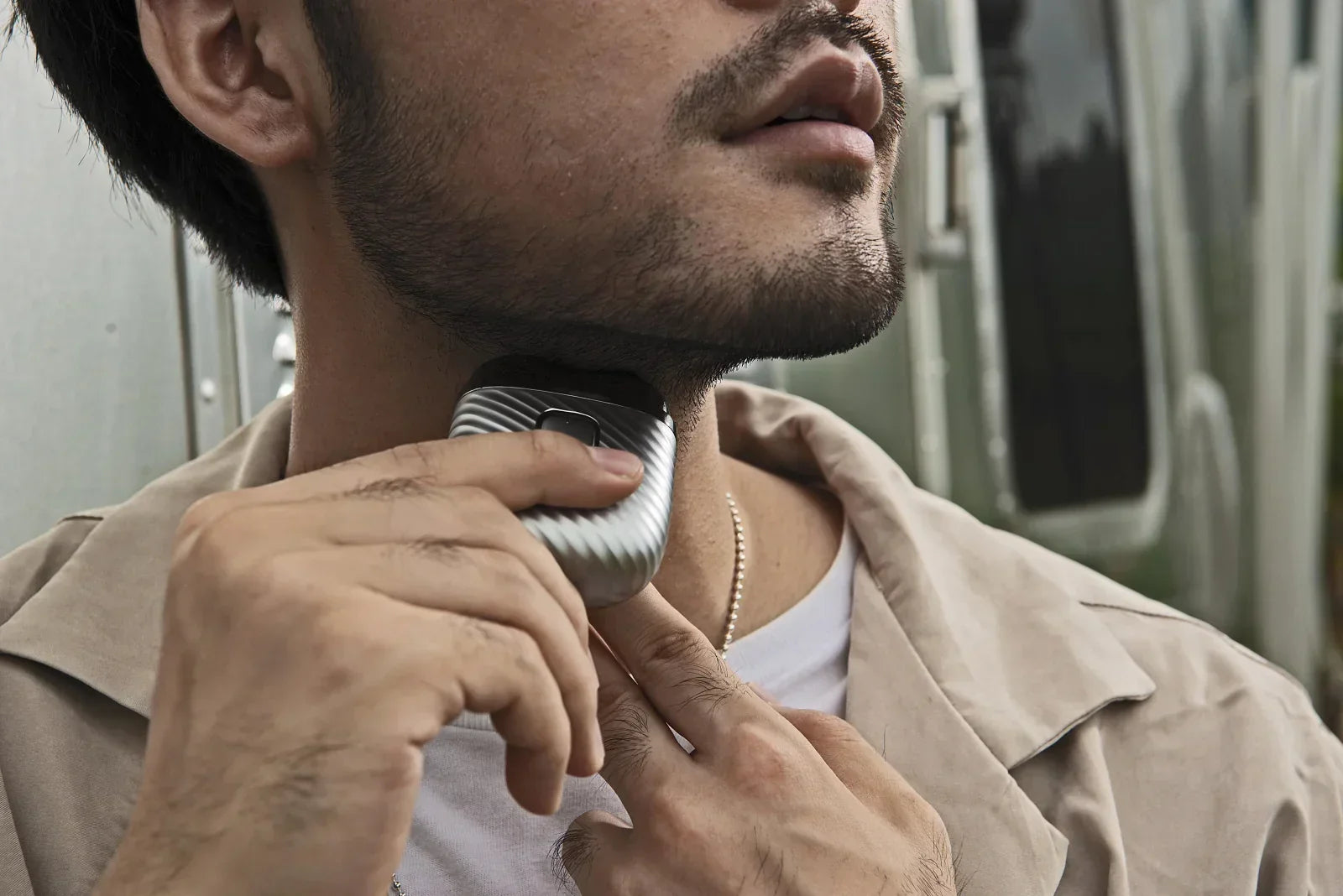 NNEOBA Portable Mini Electric Shaver-1